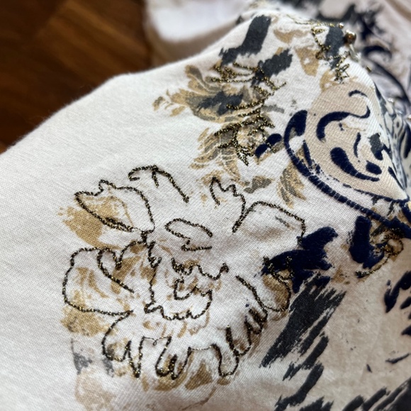 y2k Olsen Europe Beaded Sequinned Graphic Cap-Sleeve V-Neck Blouse - Picture 3 of 6